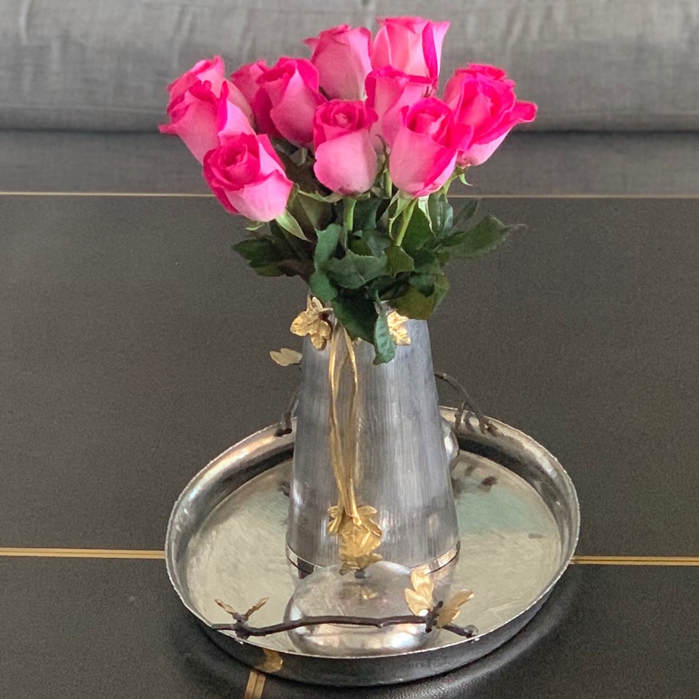 Meet your Posher, April